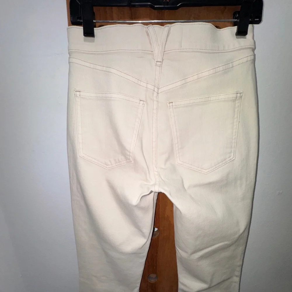 Veronica Beard Beverly High Rise Cream Patch Pocket Jeans - Picture 8 of 11